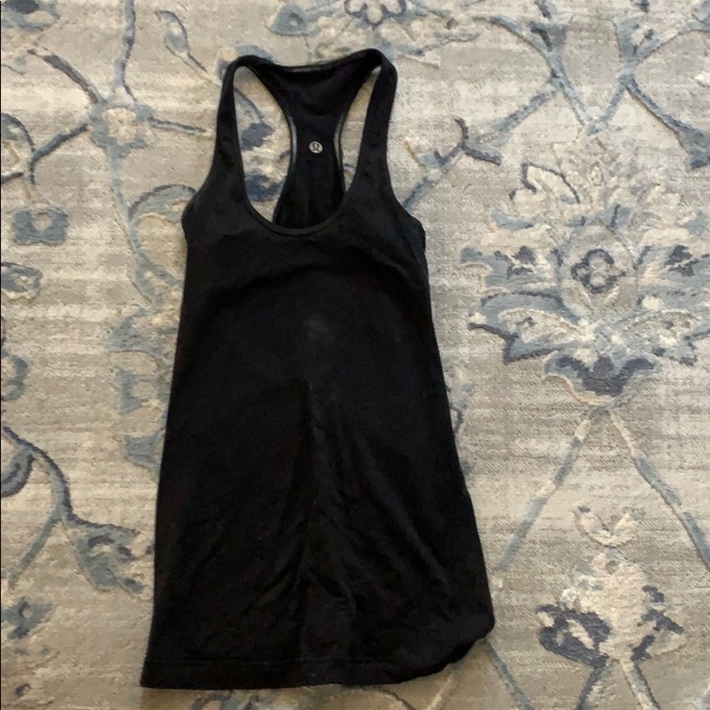 Lululemon top